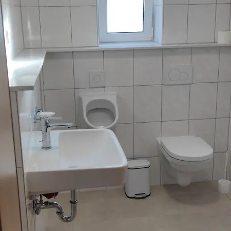 Haus Steinheim Feriehus *
